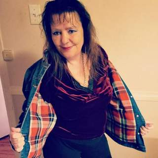 Mladá dívka hledá sex rande