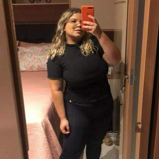 Mně tak chybí láska, to je šílená,