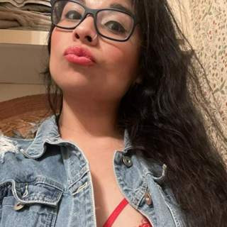 Dva lidé, dvě obrazovky, jedno přátelství