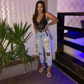 Udělej mi to pomalu, smyslně, do rána