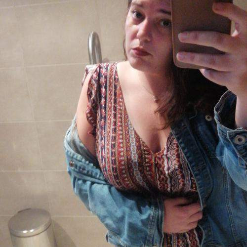 Paže zajímat noviny místo také náměstí manžel charakter zaměřit